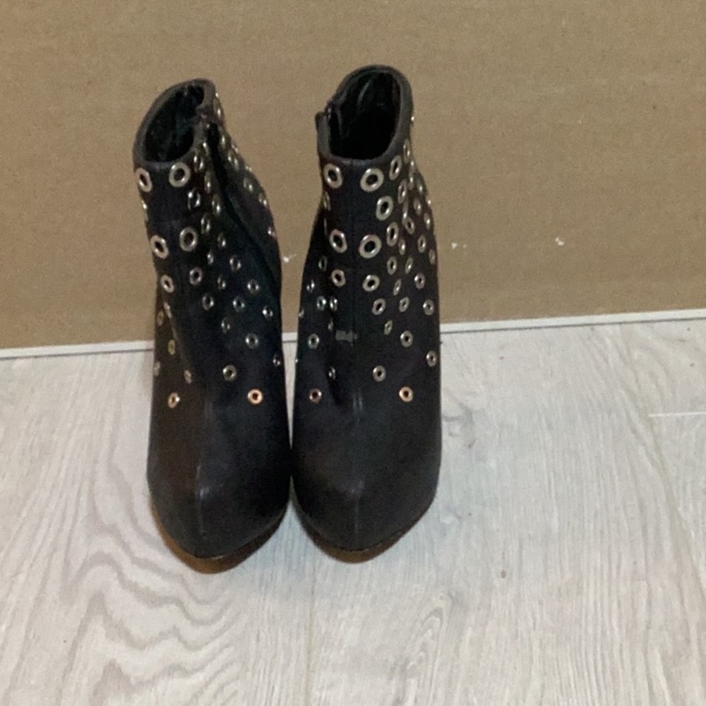 Aldo Booties - Picture 3 of 4